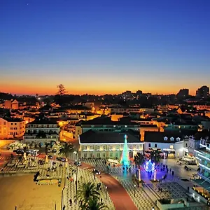 3 Bedroom Town House - Historic Centre Of Cascais. 100 Mts From The And Centre Of Holiday home Cascais